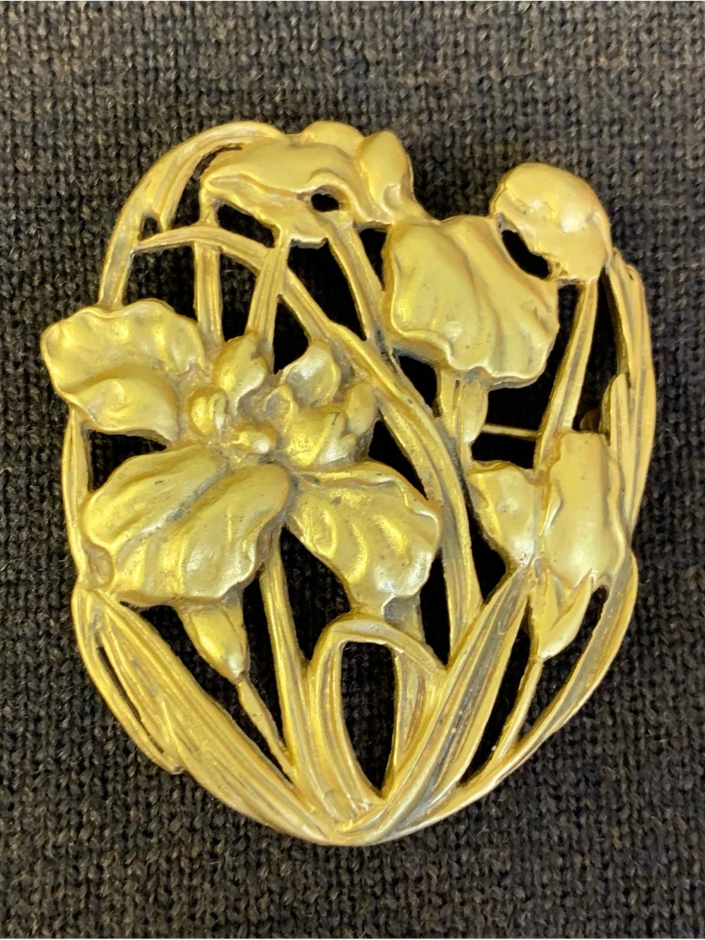 Vtg HNOC Gold-Tone Iris Flower Brooch - Signed Historic New Orleans Collection